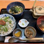ばんちょう - しらす丼、小うどん