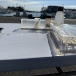 どんぶりハウス - 座った風景。いい天気。