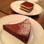 ミオバール - ティラミス、ガトーショコラ