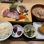 大船海鮮食堂 魚福 - お刺身定食
