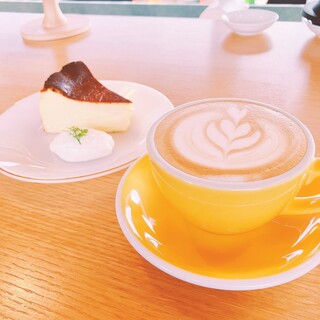 cafe&bar la socree_0