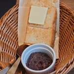 高木珈琲 盛岡MOSSビル店 - ーニングメニュー・厚切りトースト・ハーフ＆あんバター110円