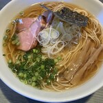 らぁめん 喜乃壺 - 絶品の醤油煮干し蕎麦、細麺と、低温チャーシュー
