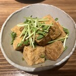 島の食べものや南風 - 島豆腐のにんにく醤油