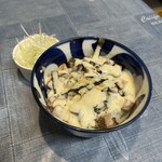 布施 細見商店 - 自家製マヨネーズを使用したチャーマヨ丼