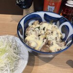 布施 細見商店 - チャーマヨ丼