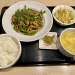 舞鶴麺飯店 - 