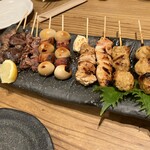 地鶏炭火焼 鶏扱説明所 - 