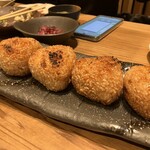 地鶏炭火焼 鶏扱説明所 - 