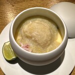 隼 - 冬椀〜茶碗蒸し　上湯スープ　削節　蝦夷鮑　噴火湾の毛蟹　味噌ソース　酢橘　黒トリュフ