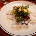 バレーナ - 大分県産アオリイカとスズキのカルパッチョ 1,980円