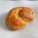 ウララカ - 粒あんクリームチーズ 400円