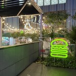 SHAKE SHACK - 