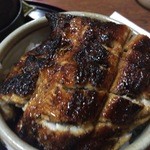 イチビキ - パリッとした関西風のまぶしです。おひつに入っていないのでひつまぶしでなくうなぎまぶし