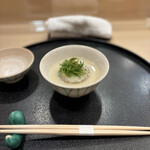 と村 - 大根 名だたる和食店の料理人達が素材の使い方を勉強しに来るお店だそうです。すごい。大将も気さくで何でも教えてくれます♪