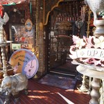 ダージリン 日暮里店 - 入る前から情報量が多くてキャパオーバーです