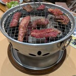 炭火焼肉 萬まる - 