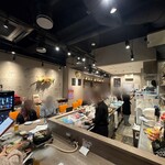 ジンギスカン×厚岸牡蠣  ラムグチカズヤ - 店内