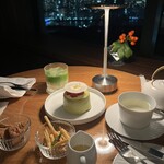 バー＆ラウンジ  トゥエンティエイト コンラッド東京 - 