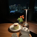 バー＆ラウンジ  トゥエンティエイト コンラッド東京 - 