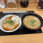 かつや - 料理写真:←かつ丼(梅) 豚汁(大)→