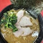 ラーメン 杉田家 本店 - 