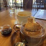 ドライブイン 熱海プリン食堂 - 