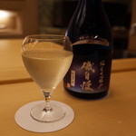 銀座 小十 - 純米大吟醸 磯自慢 グラス2,500円 2014.12.2x