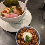 Ramen 翡翠 - 