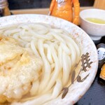 うどん さか枝 - 本日は、出汁も割と薄めですが
      私にはちょうどいいですよ◎