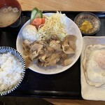 駅前酒場赤まる - 