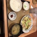 やよい軒 三軒茶屋店 - 