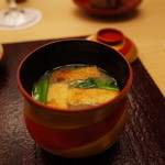銀座 小十 - 油揚げの味噌汁 2014.12.2x