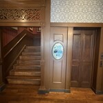 れすとらん北齋 - 2階なんで、階段かエレベーターで行きます