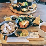 つちのと - つちのとランチ　税込み1485円
                                         メインの鰆を唐揚げに変更出来ました◎