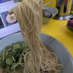 味心 - イケメンが食らうカタ麺はパツッと歯切れ良し