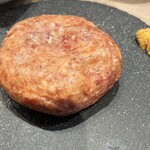 ジンギスカン×厚岸牡蠣  ラムグチカズヤ - フランス産マトンハンバーグ