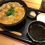 秋田比内地鶏生産責任者の店　本家あべや - 究極の親子丼　1390円
