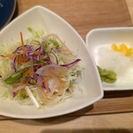 とんかつ成蔵 - サラダとピクルス