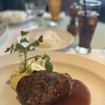 37 Steakhouse & Bar - 