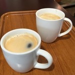 ベーカリーカフェ レンガ - ホットコーヒーを（２６０円）