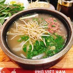 Phở Việt Nam - Phở Thố Đá C1
            Bắp hoa (special pho in hot stone bowl c1, beef shank)