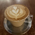 アーモンド ホステル アンド カフェ - ラテ