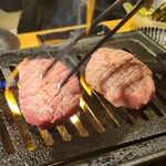 お肉一枚売りの焼肉店 焼肉とどろき 渋谷神泉店 - 