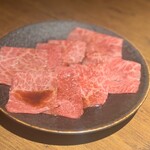 和牛とタン 焼肉 とみ - 