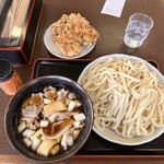 藤店うどん - 肉汁うどん　中　1,080円・かき揚げ天　140円