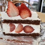 セレクト - チョコレートストロベリーショートケーキ