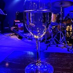 シンジュク・ピット・イン - 追加のグラス白ワイン（600円）