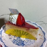 タンブラン - 苺とチーズのケーキ
