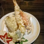 やっちろ - ブロッコリー、人参、ハマチ?サツマイモ、海老